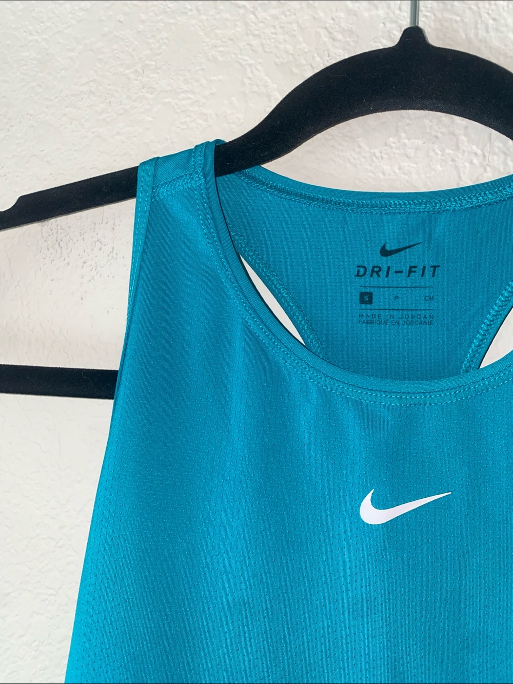 🎈Women’s Blue Nike Dri-fit tank top! - Picture 3 of 7